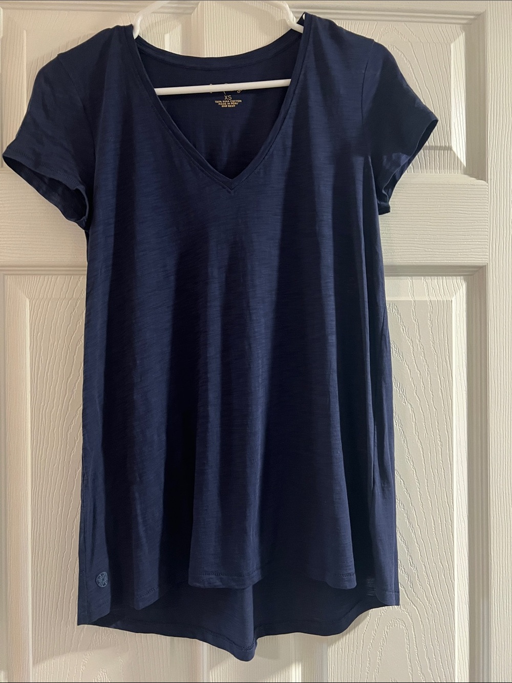 Lilly Pulitzer Navy V-Neck Short Sleeve Tee